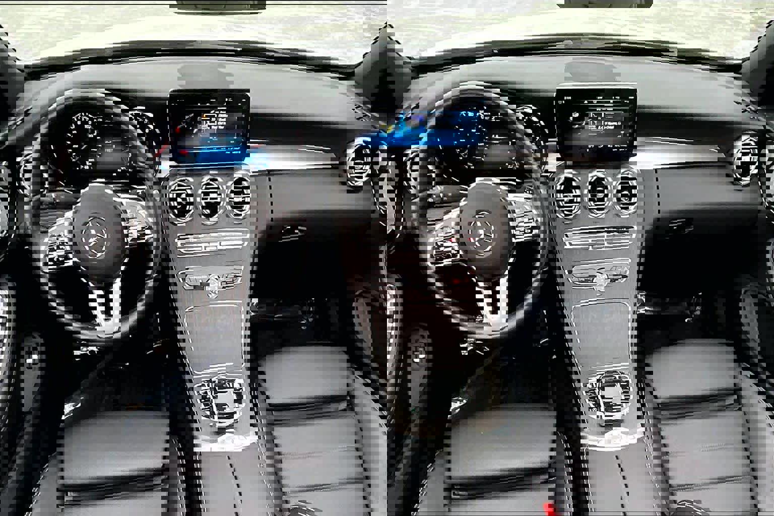 Used 2023 Mercedes-Benz C 300 4MATIC Cabriolet w/ Multimedia Package image 14