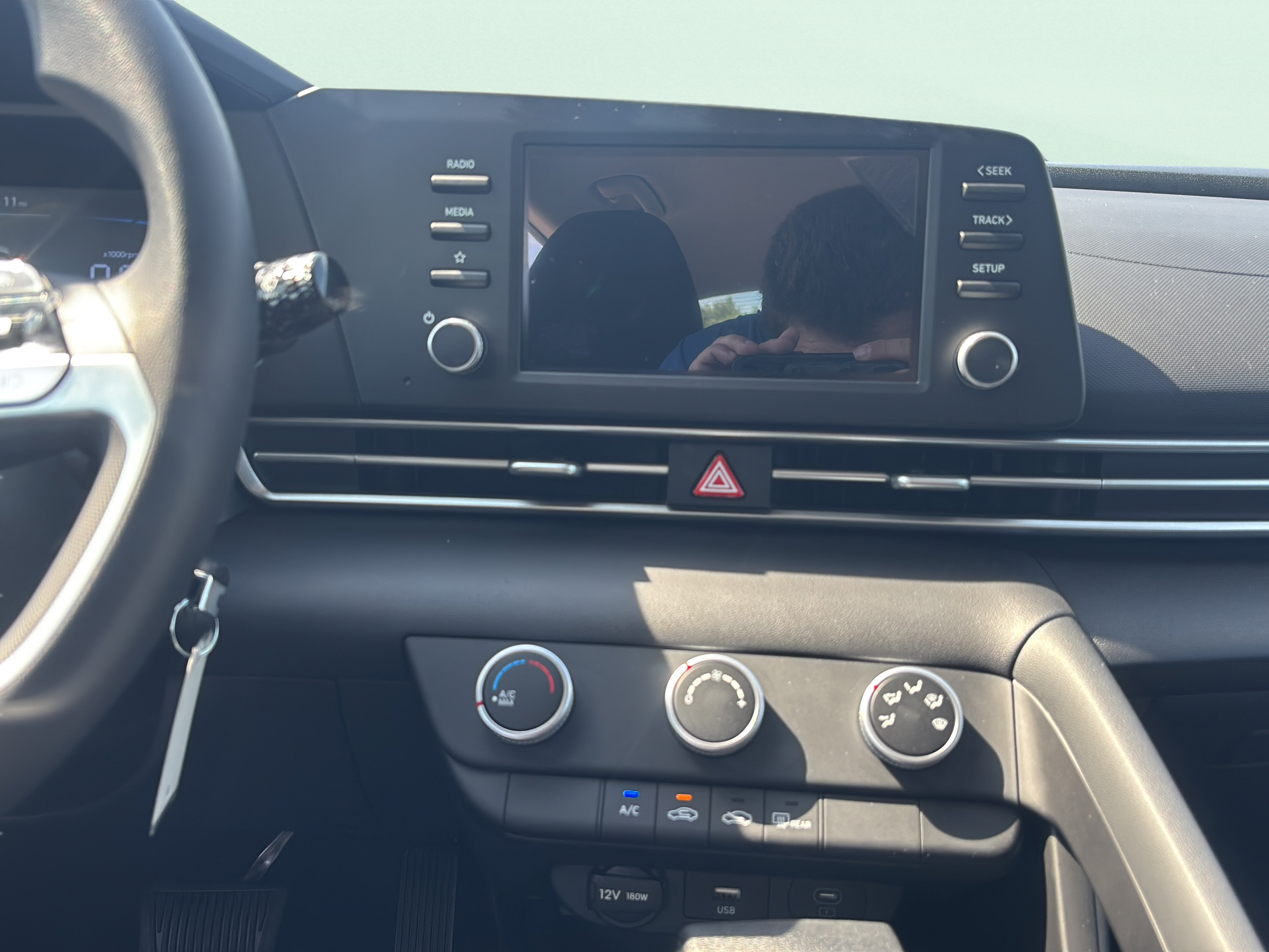 Certified 2026 Hyundai Elantra SE FWD image 11