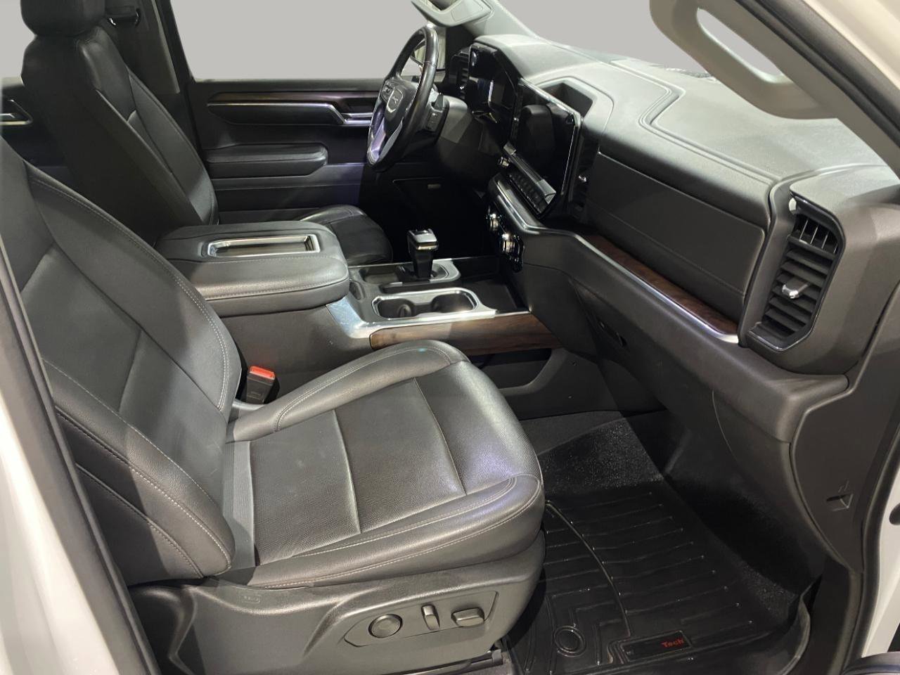 Used 2022 GMC Sierra 1500 SLT w/ SLT Convenience Package image 22