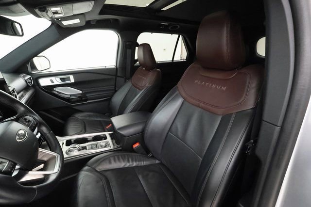 Used 2023 Ford Explorer Platinum w/ Premium Technology Package image 10