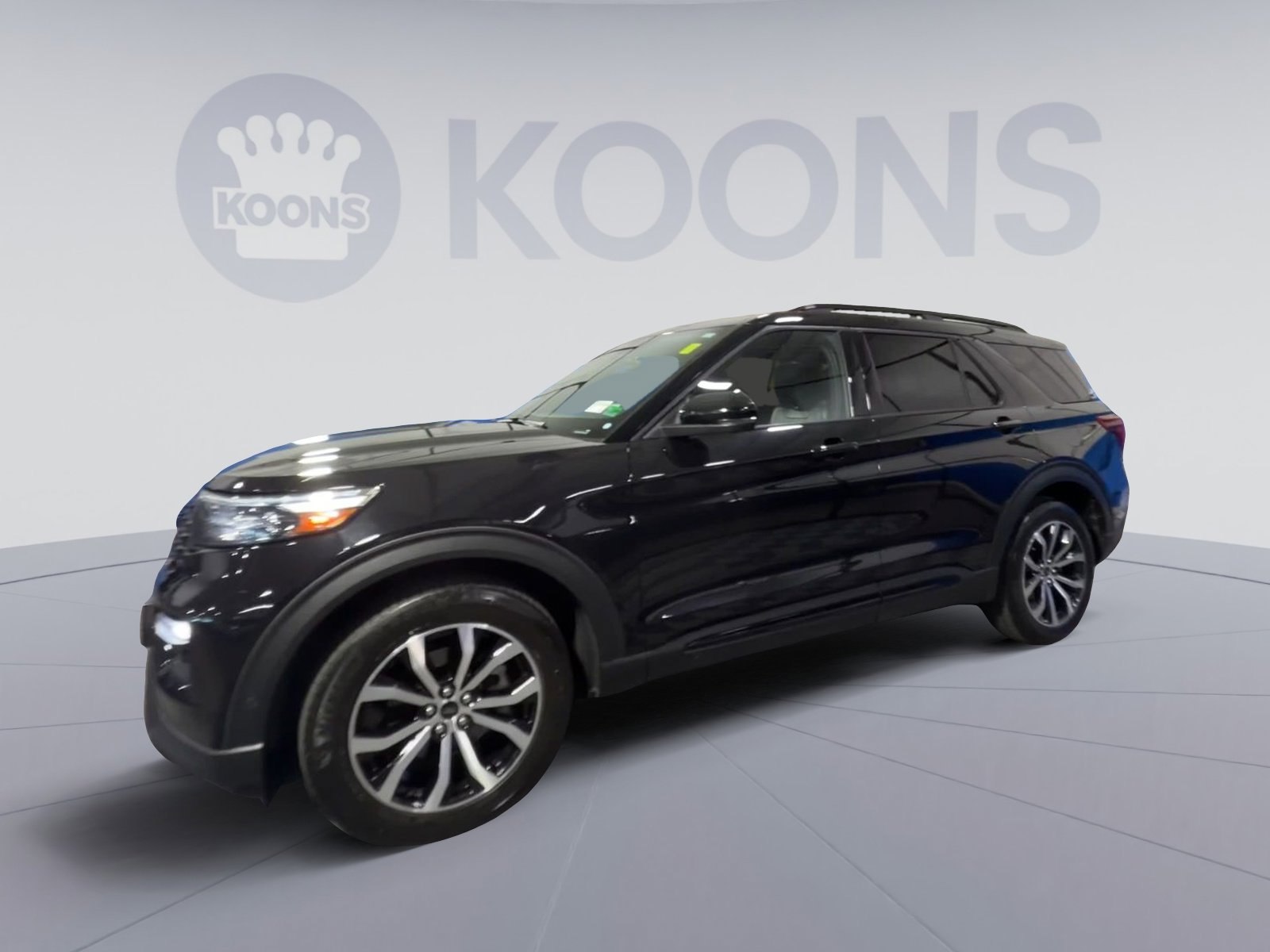 Used 2020 Ford Explorer ST w/ Premium Technology Package image 5