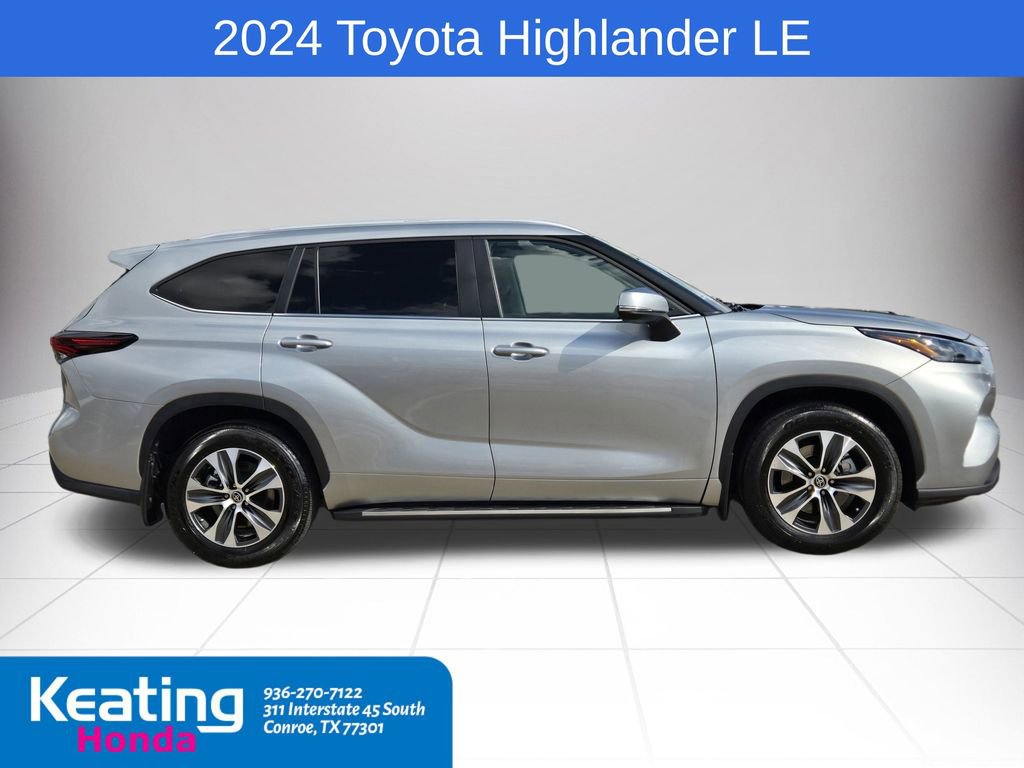 Used 2024 Toyota Highlander LE image 2
