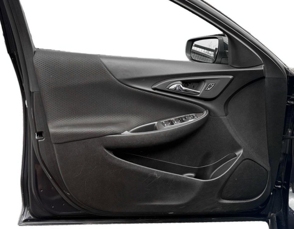 Used 2023 Chevrolet Malibu LT FWD image 14