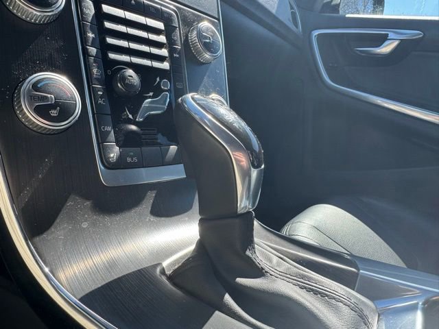 Used 2016 Volvo V60 T5 Premier image 10