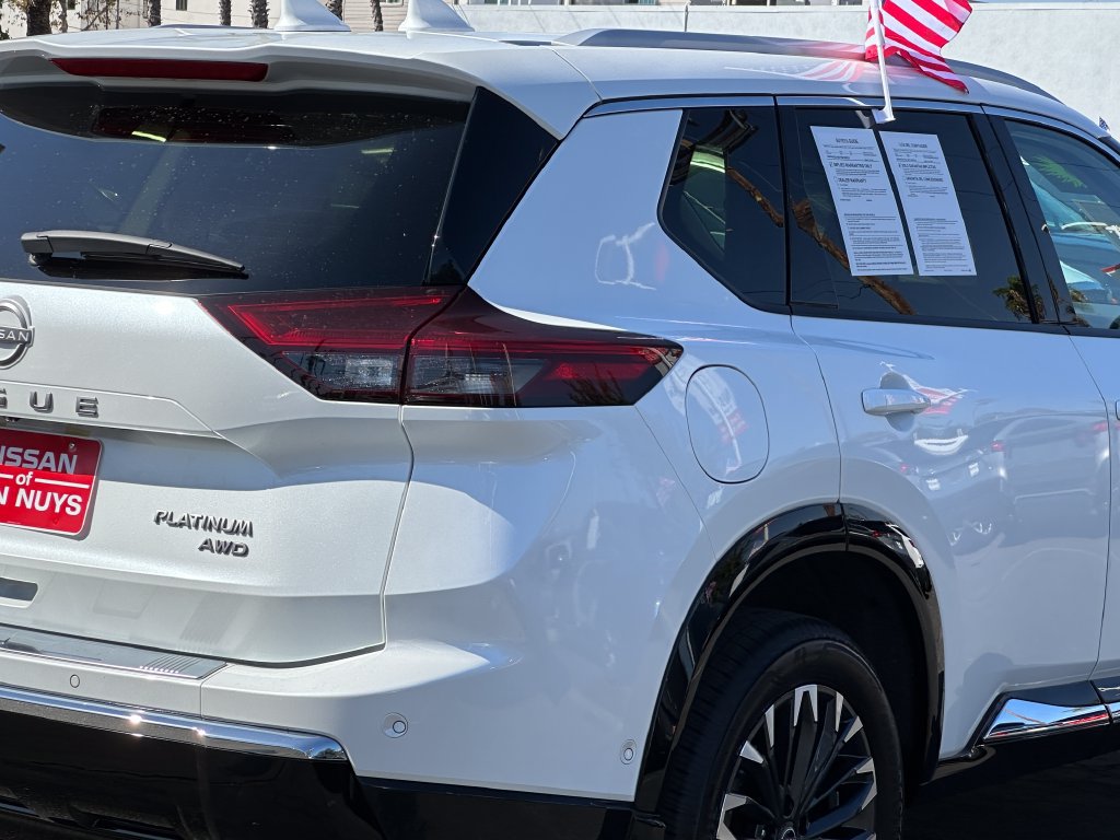Used 2026 Nissan Rogue Platinum w/ Tech Package AWD/4WD image 23