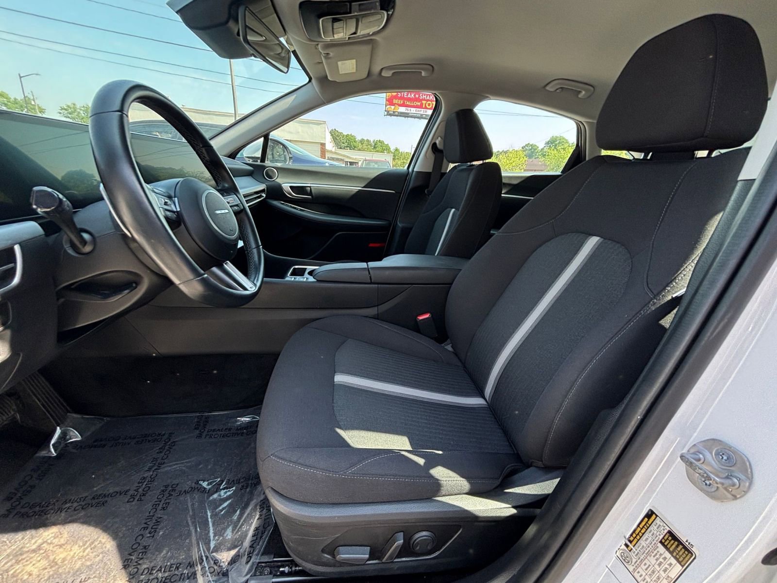 Used 2025 Hyundai Sonata SEL FWD image 31
