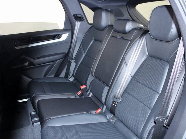 New 2026 Porsche Cayenne AWD/4WD image 20
