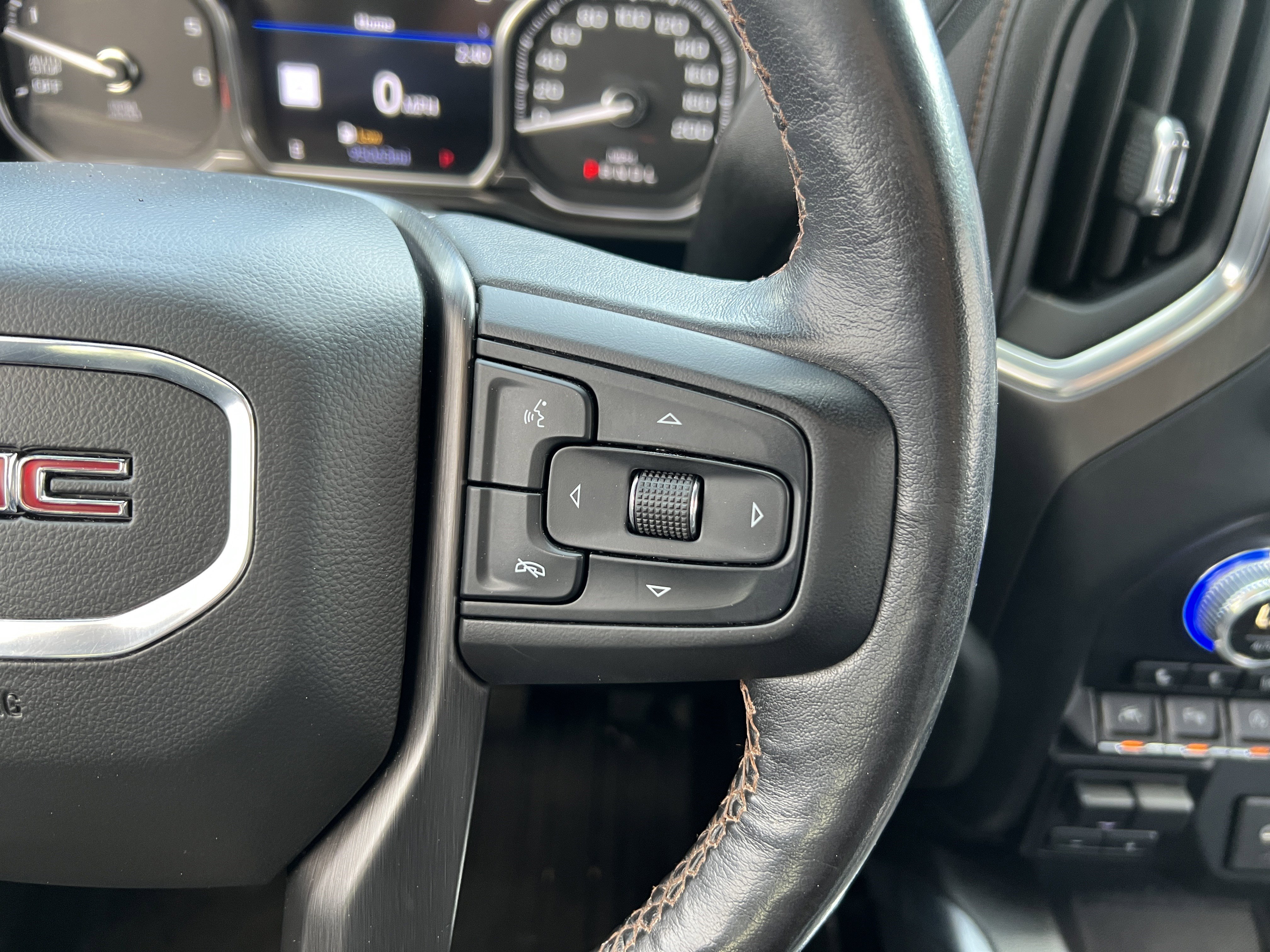 Used 2019 GMC Sierra 1500 AT4 w/ AT4 Premium Package AWD/4WD image 27