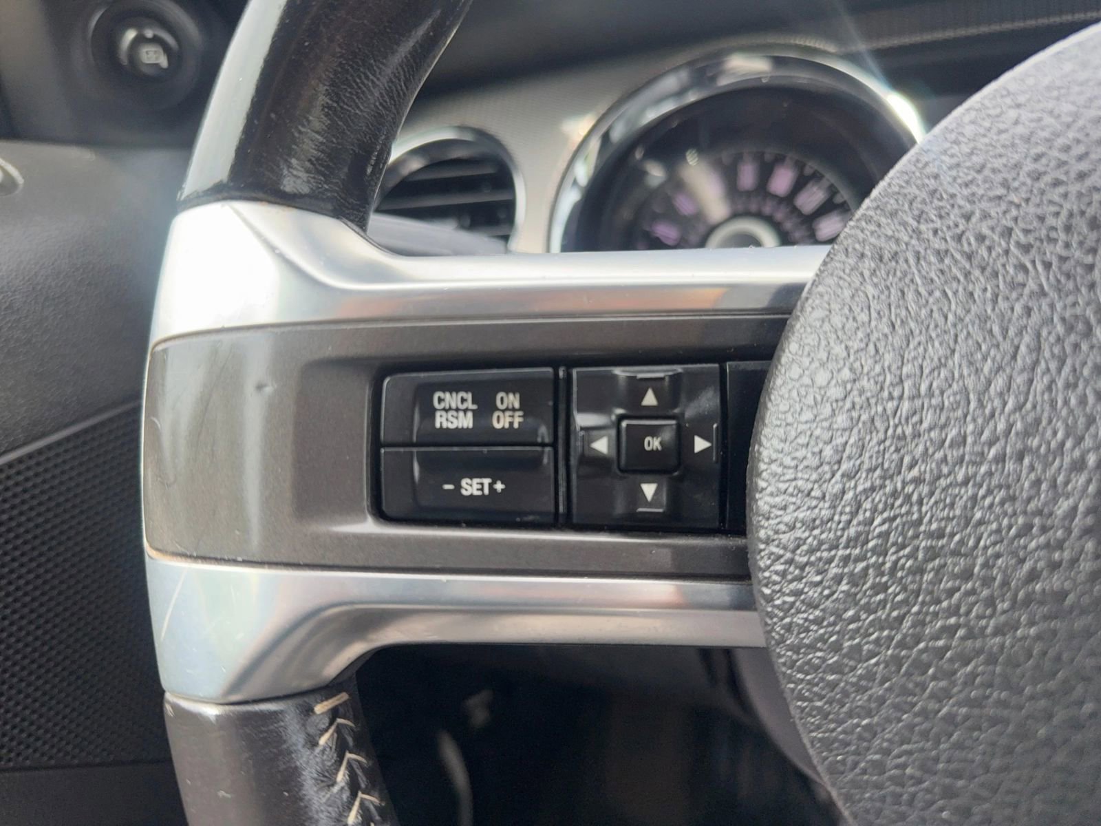 Used 2014 Ford Mustang GT Premium w/ Equipment Group 401A RWD image 21