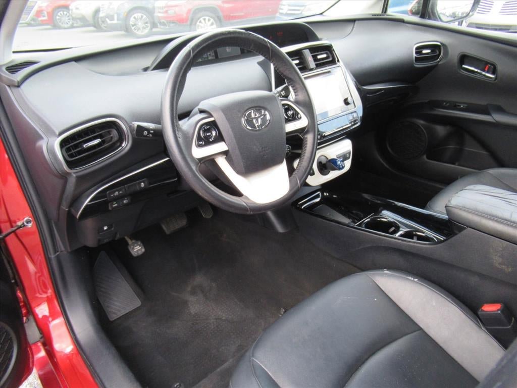 Used 2017 Toyota Prius Four w/ Advanced Technology Package FWD image 15
