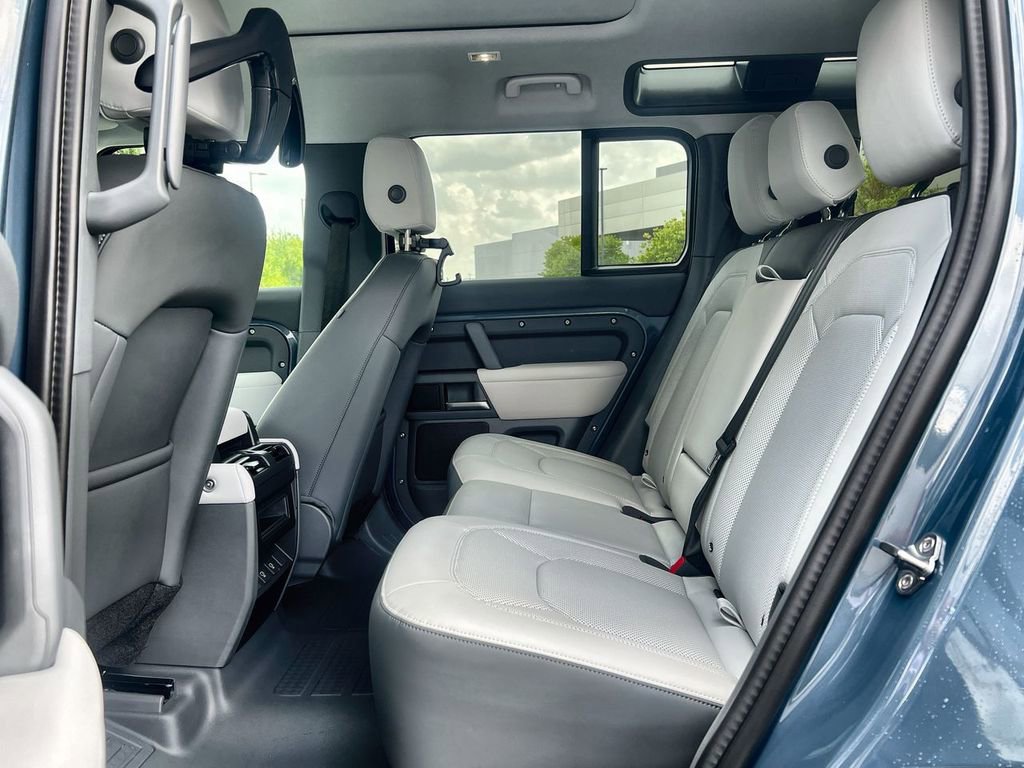 Certified 2025 Land Rover Defender 110 S image 15