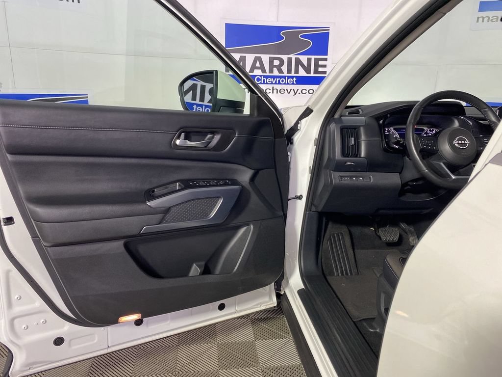Used 2022 Nissan Pathfinder SL w/ SL Premium Package FWD image 29
