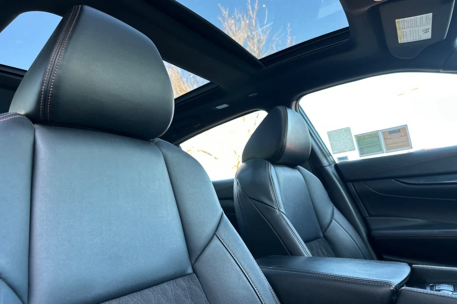 Used 2022 Nissan Maxima SR w/ Sport Mat Group image 17