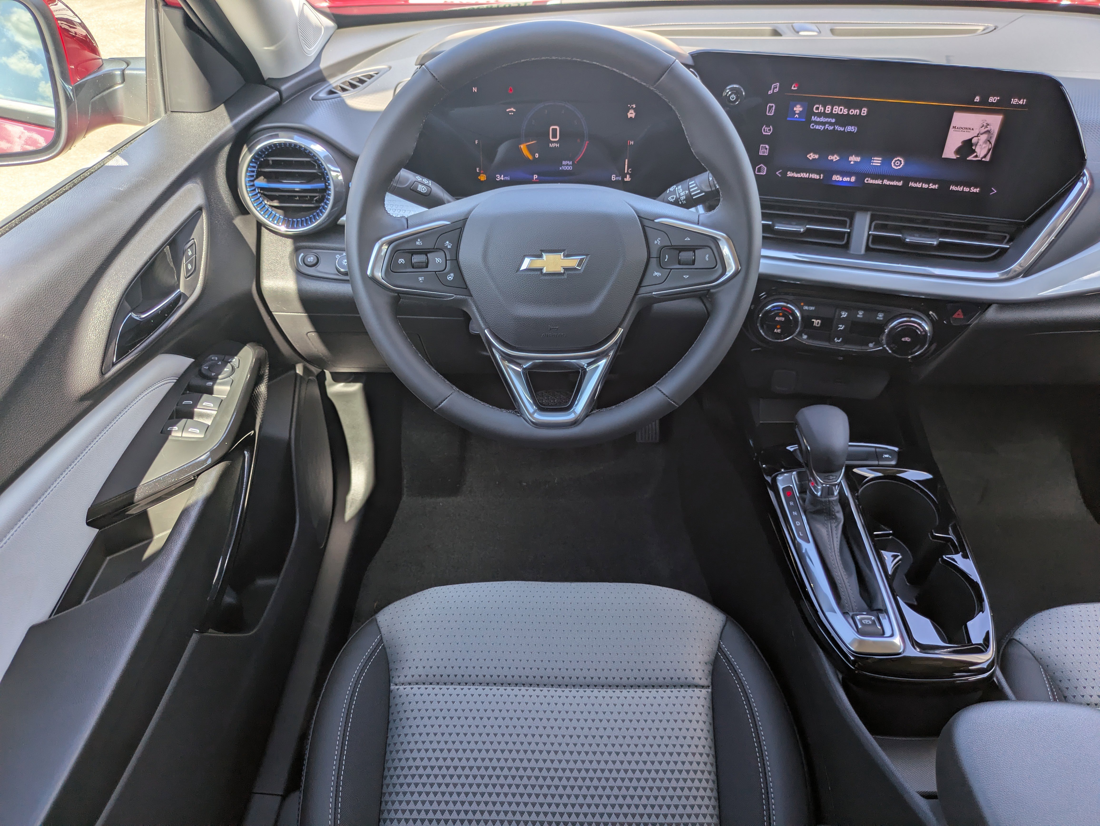 New 2026 Chevrolet Trax LT w/ Driver Confidence Package image 4