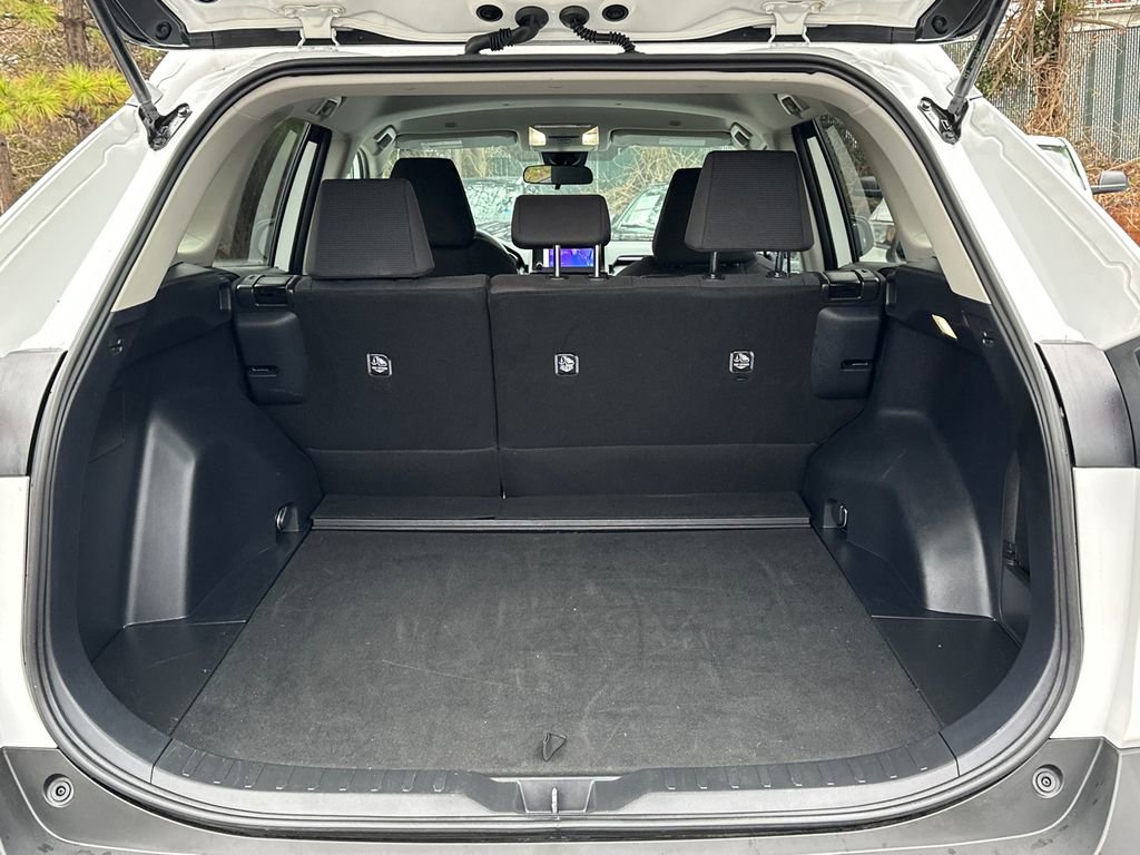 Used 2025 Toyota RAV4 LE image 6