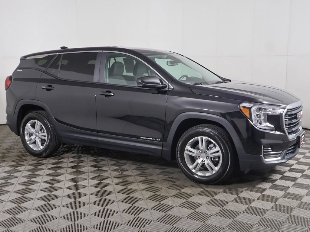 Used 2024 GMC Terrain SLE AWD/4WD image 11