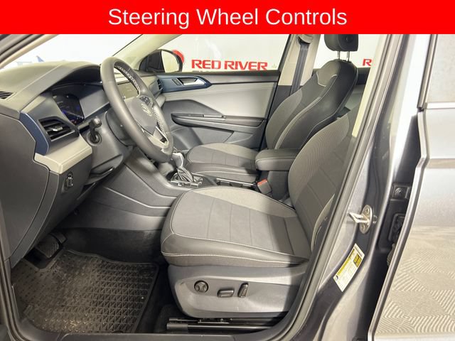 Used 2024 Volkswagen Taos SE FWD image 10