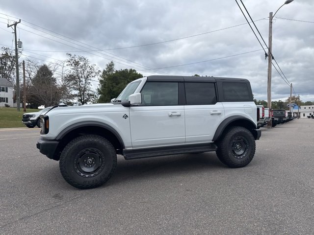 New 2025 Ford Bronco Outer Banks w/ Sasquatch Package image 14