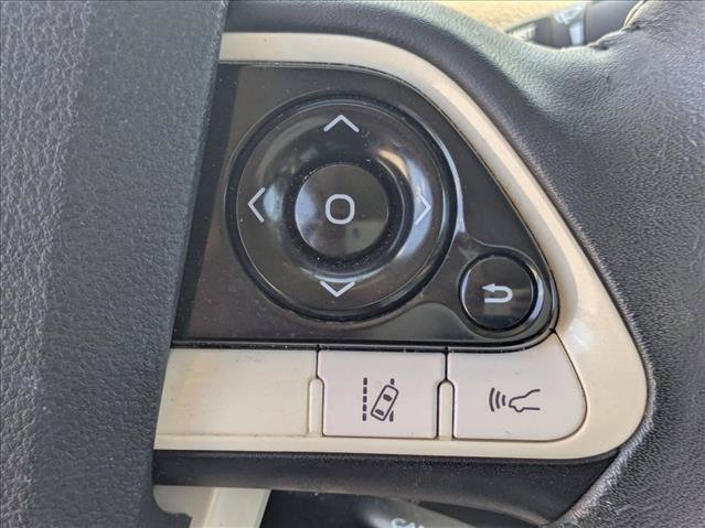 Used 2016 Toyota Prius Four w/ Advanced Technology Package FWD image 13