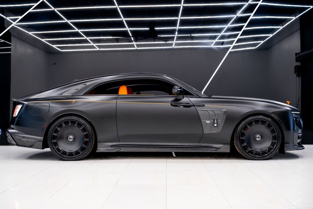 Used 2026 Rolls-Royce Spectre image 9