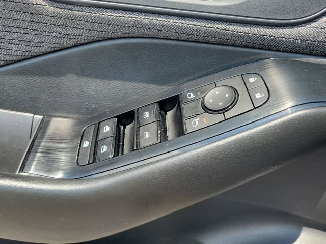 Used 2023 Nissan Rogue S AWD/4WD image 20