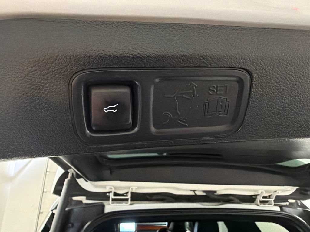 Certified 2021 Lincoln Navigator Reserve AWD/4WD image 41