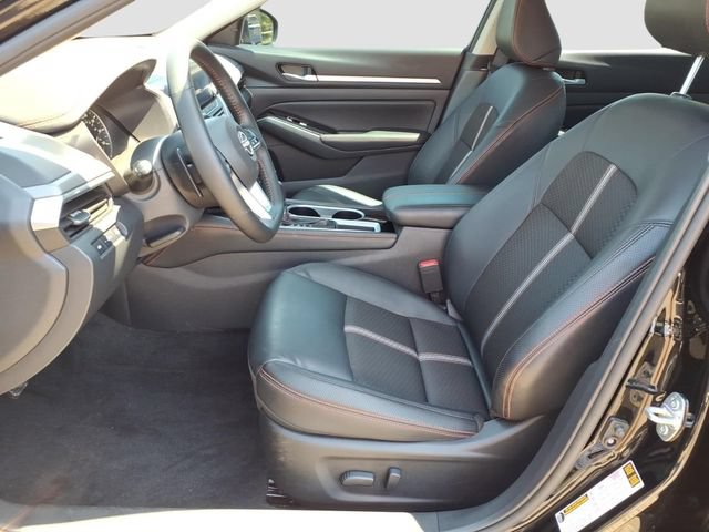 Used 2025 Nissan Altima 2.5 SR FWD image 4