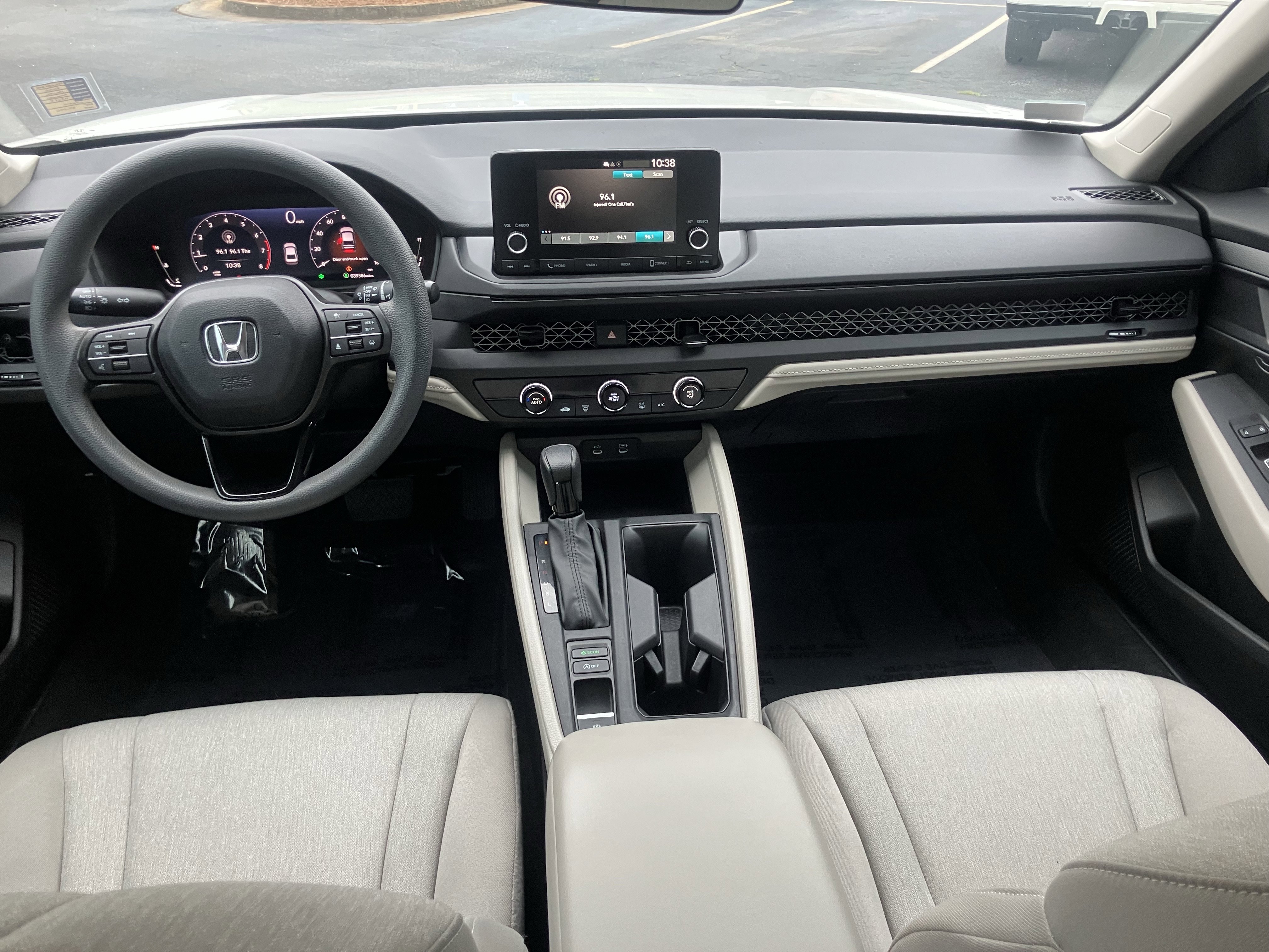 Used 2023 Honda Accord LX image 29