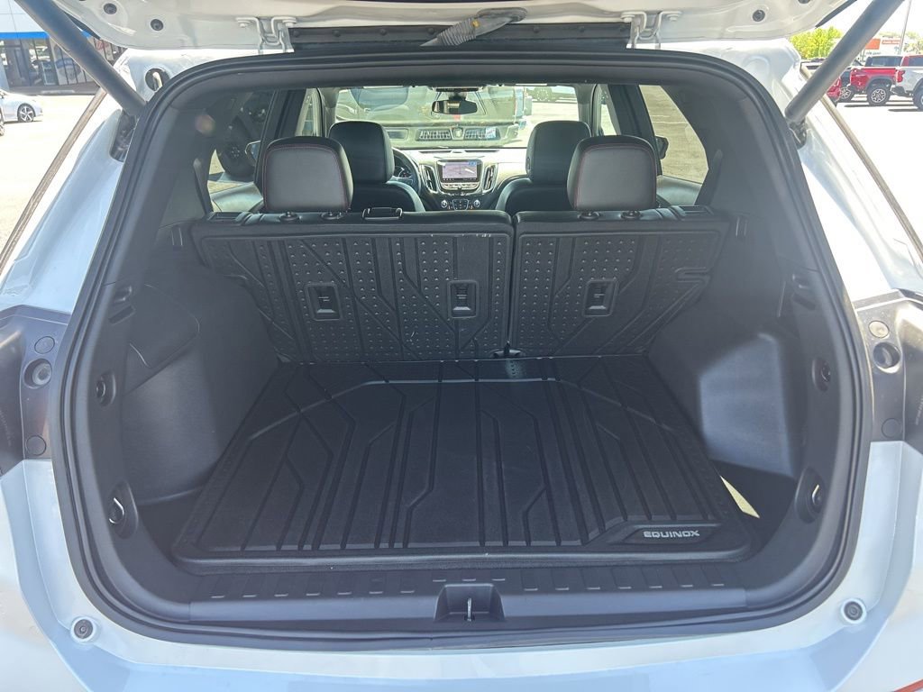 Used 2023 Chevrolet Equinox RS w/ RS Leather Package FWD image 47