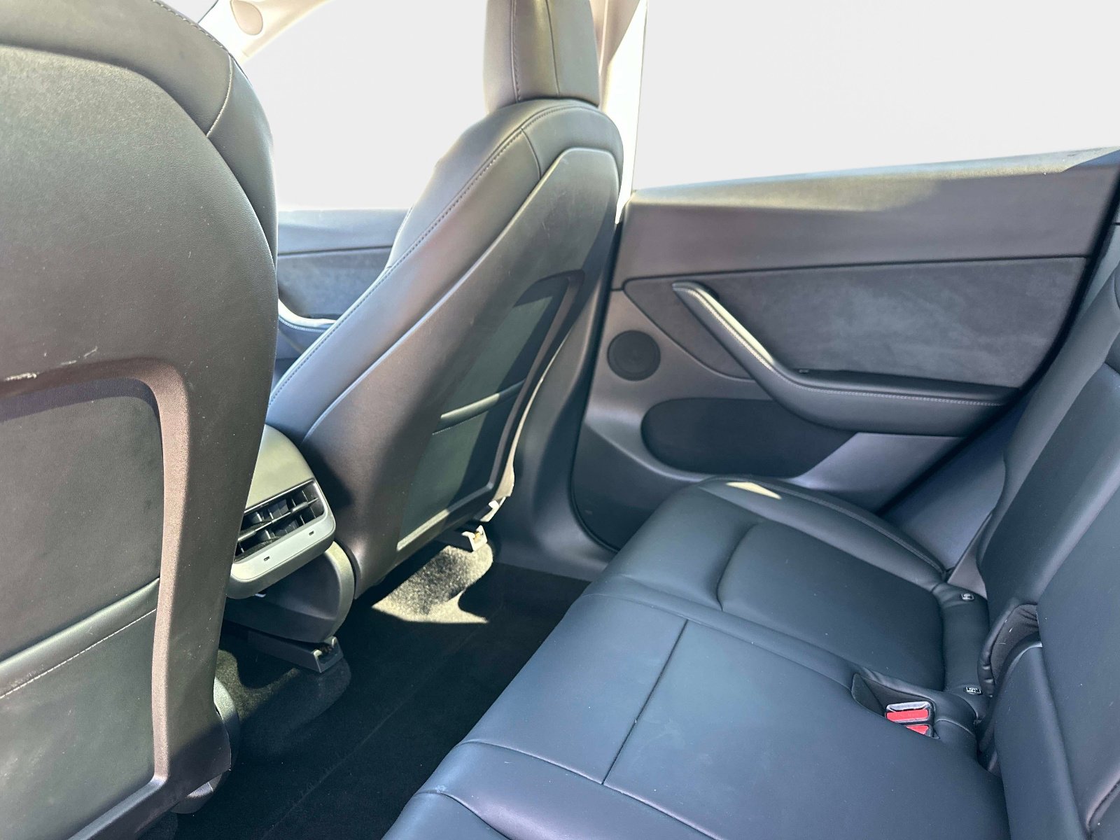 Used 2020 Tesla Model Y Performance image 15