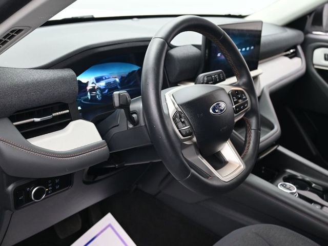 Certified 2025 Ford Explorer Active image 15