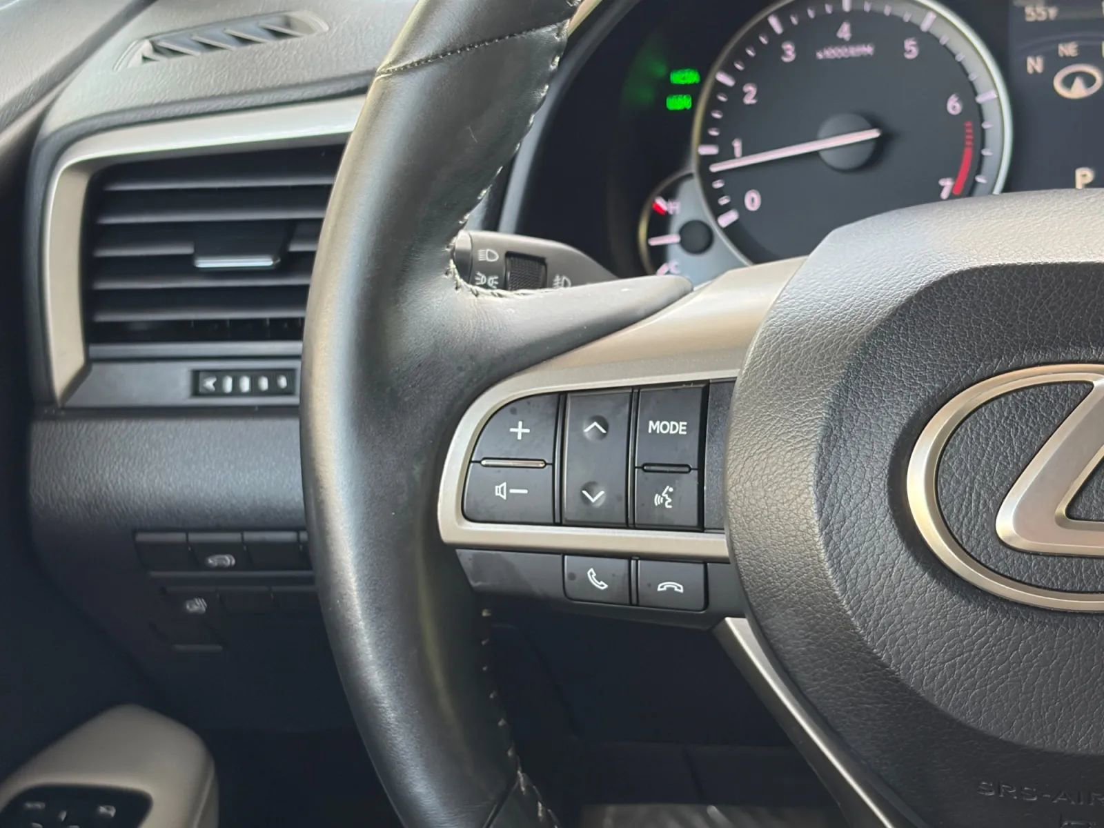 Used 2016 Lexus RX 350 AWD w/ Premium Package image 29