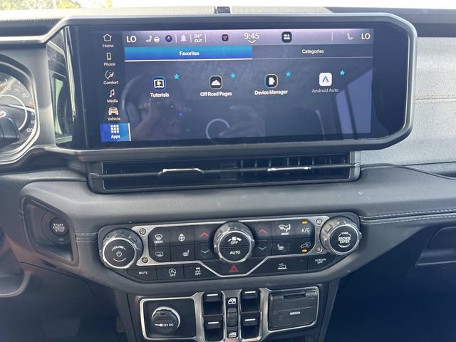 Certified 2025 Jeep Wrangler Unlimited Sahara AWD/4WD image 30