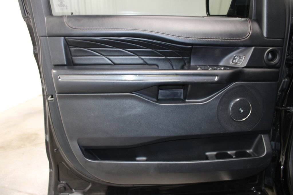 Used 2020 Ford Expedition Platinum RWD image 21