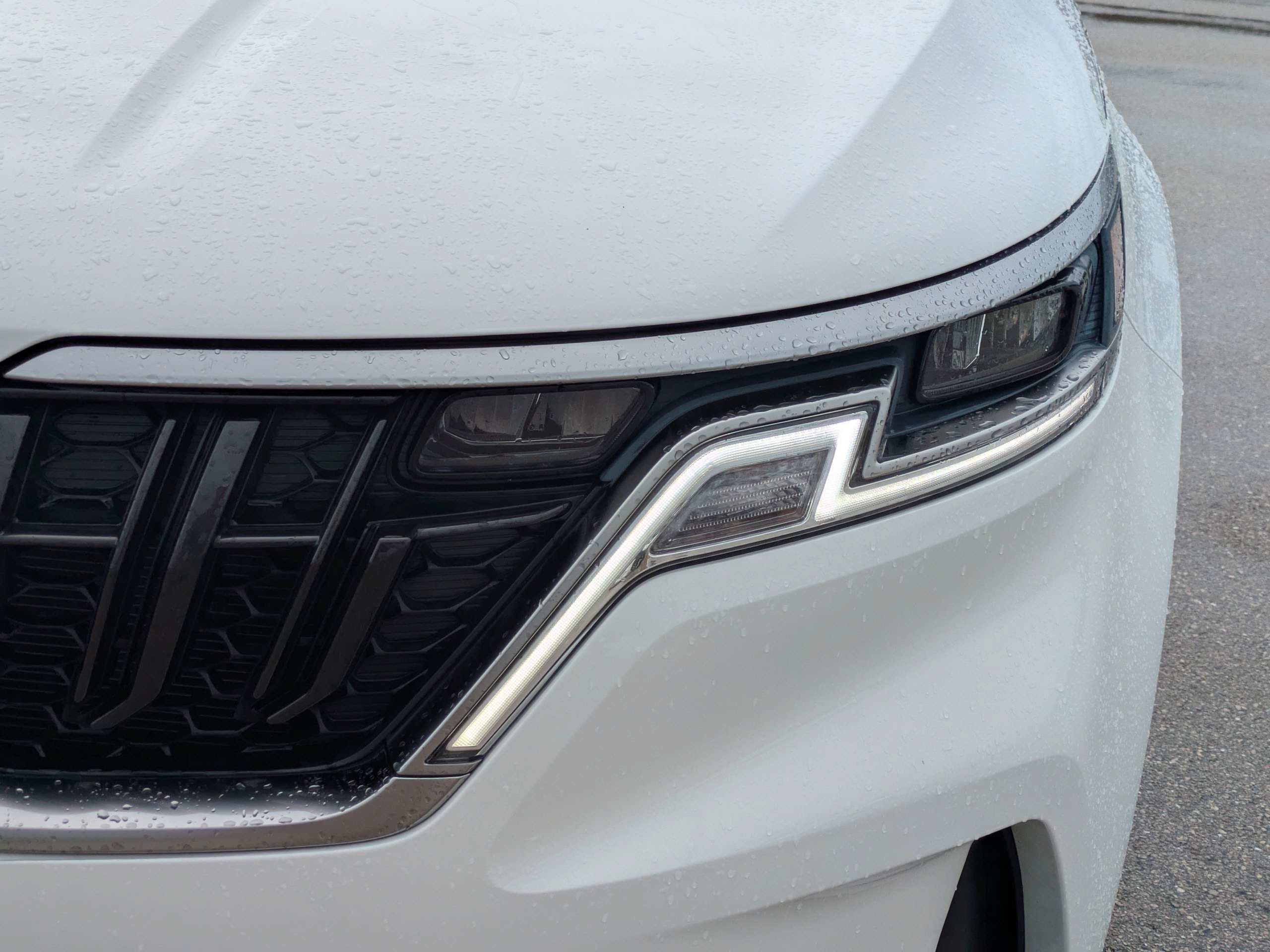 Certified 2024 Kia Carnival LX FWD image 10