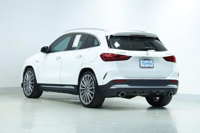 Used 2024 Mercedes-Benz GLA 35 AMG 4MATIC image 5
