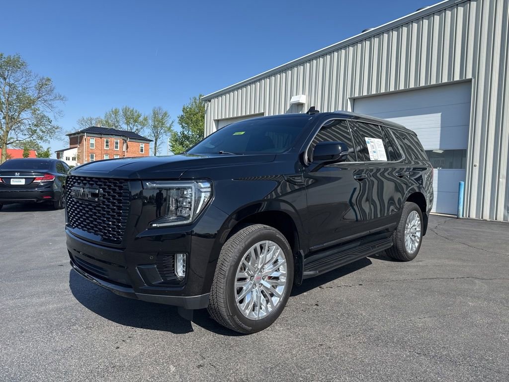 Used 2021 GMC Yukon SLT w/ SLT Luxury Plus Package AWD/4WD image 3