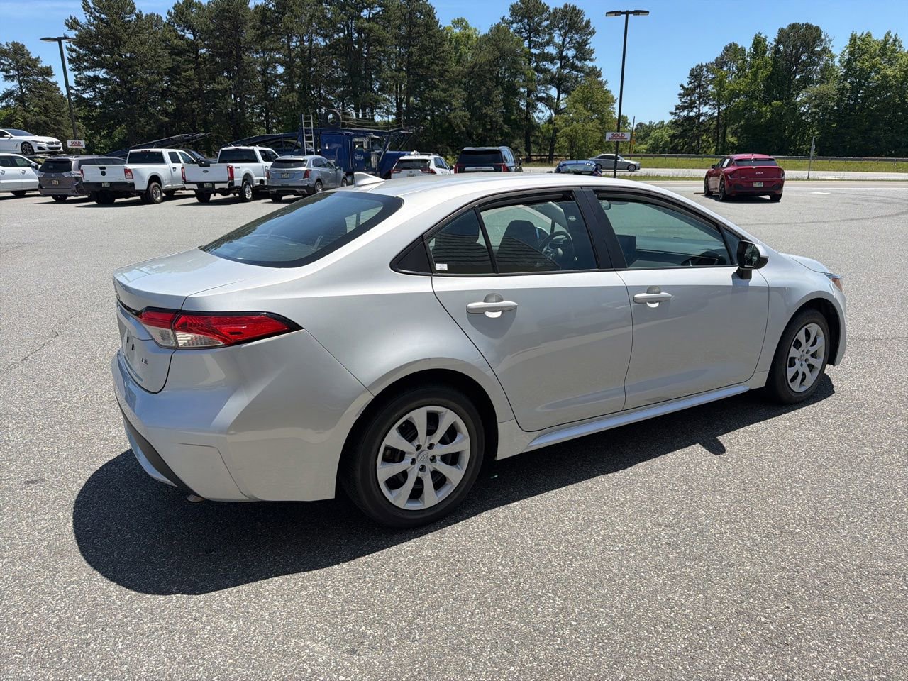 Used 2022 Toyota Corolla LE FWD image 8