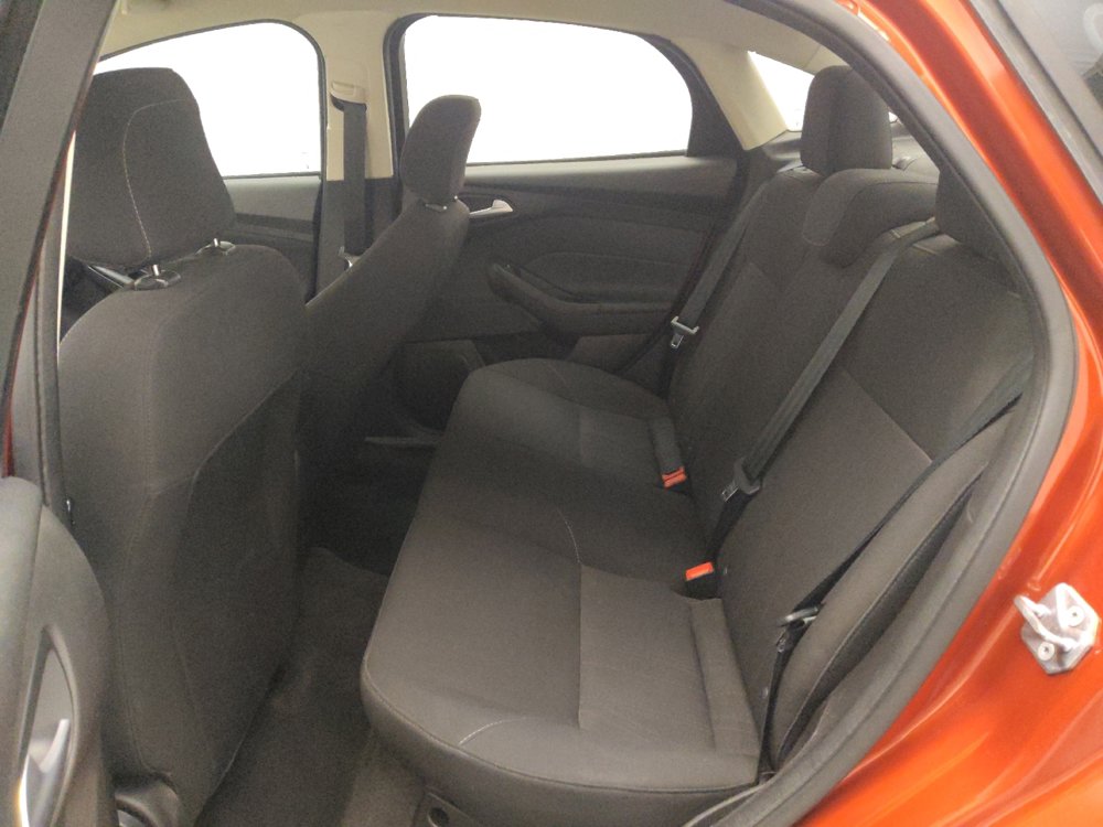 Used 2018 Ford Focus SE image 18