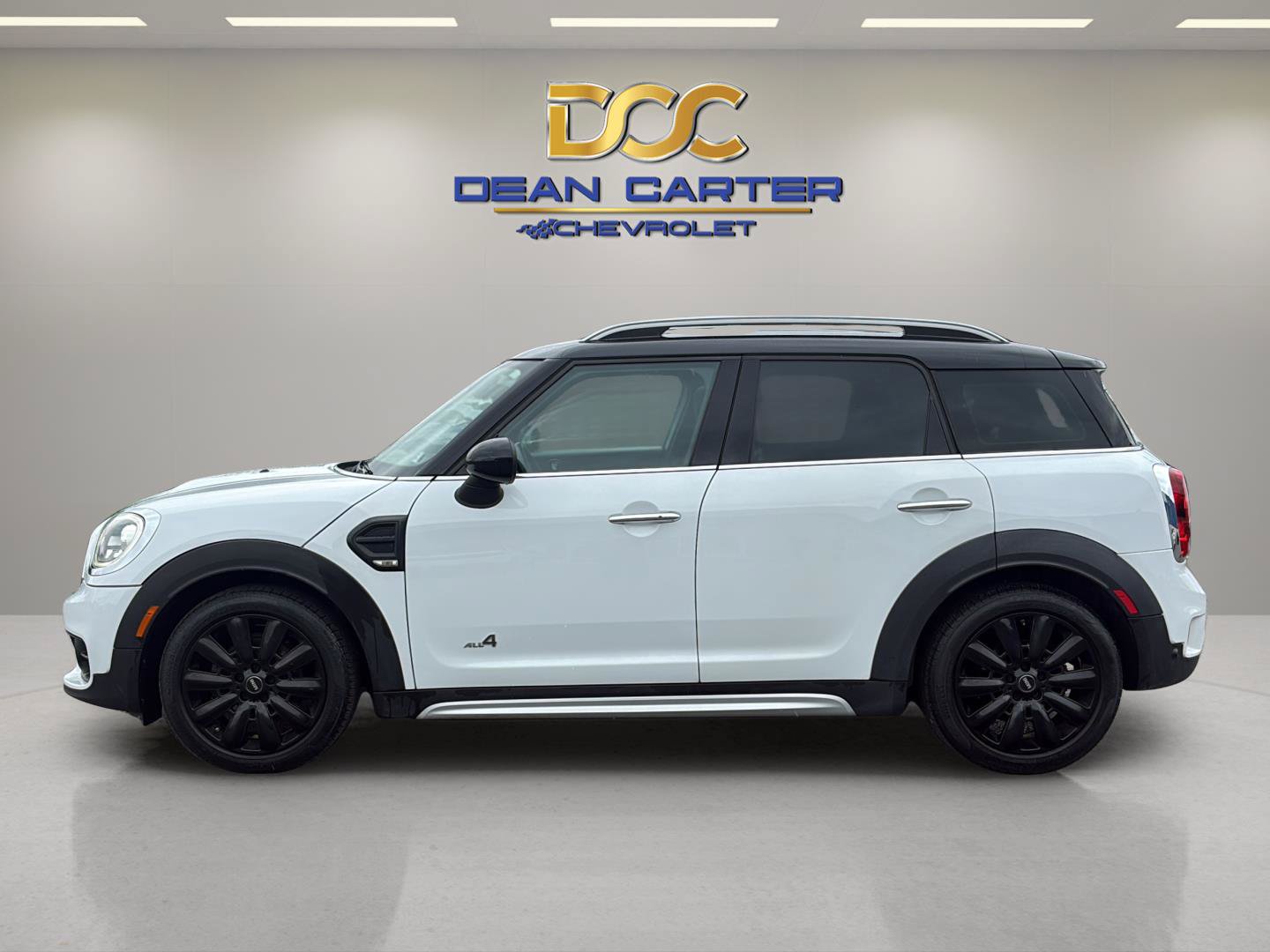 Used 2017 MINI Cooper Countryman ALL4 AWD/4WD image 2