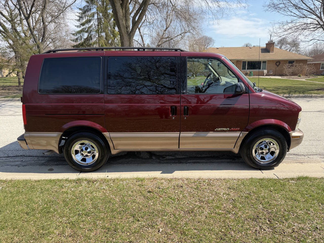 Used 2001 Chevrolet Astro Passenger AWD image 6
