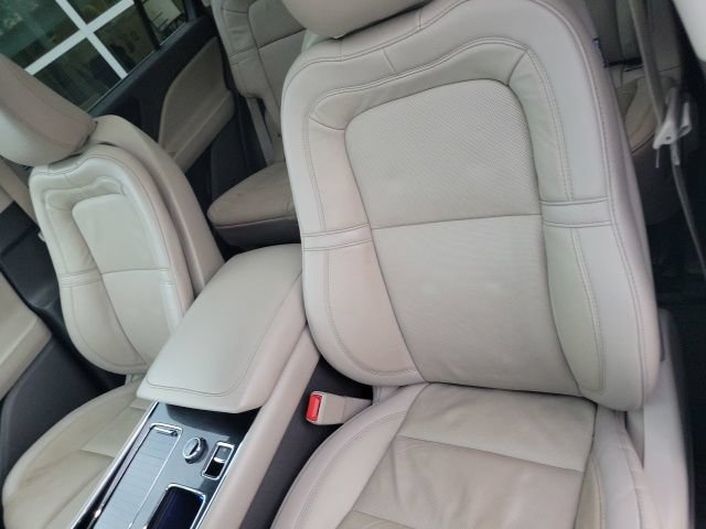 Certified 2024 Lincoln Aviator Reserve w/ Elements Package Plus AWD/4WD image 31