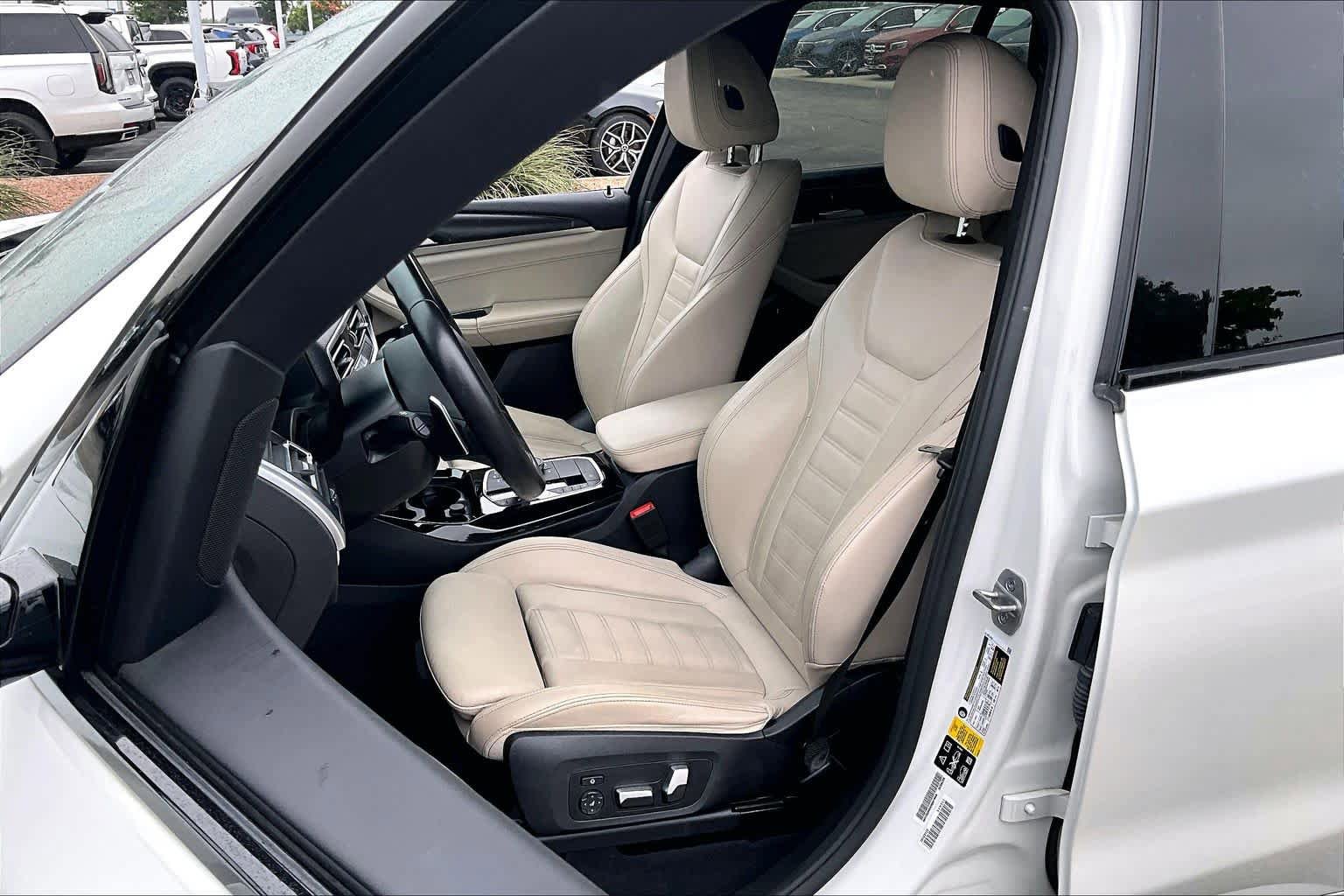 Used 2022 BMW X3 xDrive30i w/ M Sport Package AWD/4WD image 8