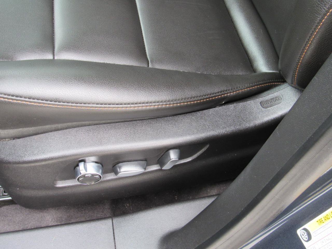 Used 2019 Cadillac XT4 Sport w/ Cold Weather Package image 17