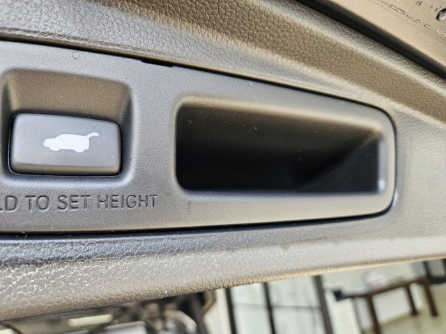 Used 2025 Honda CR-V EX-L image 11