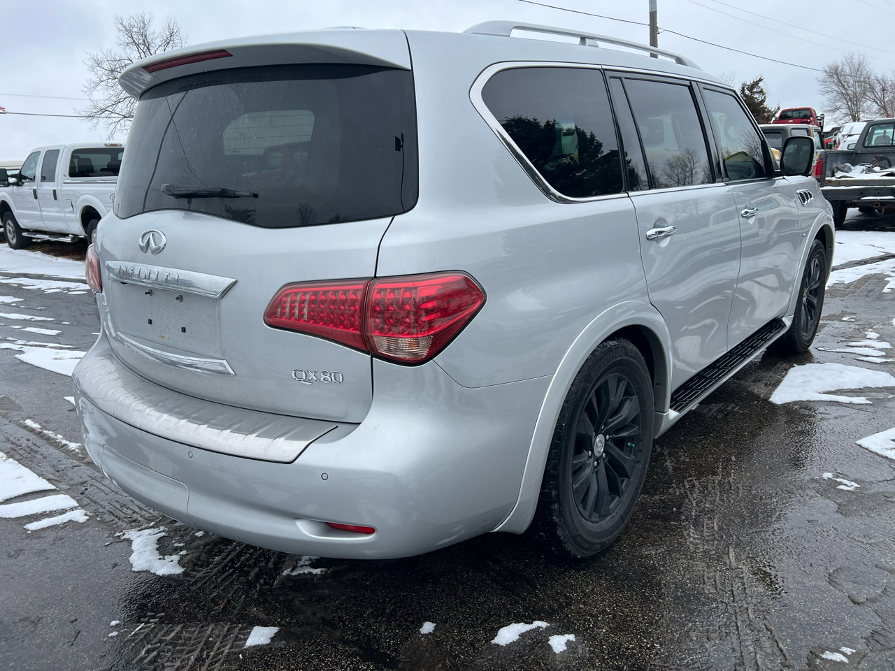 Used 2016 INFINITI QX80 4WD w/ Driver's Assistance Package image 4