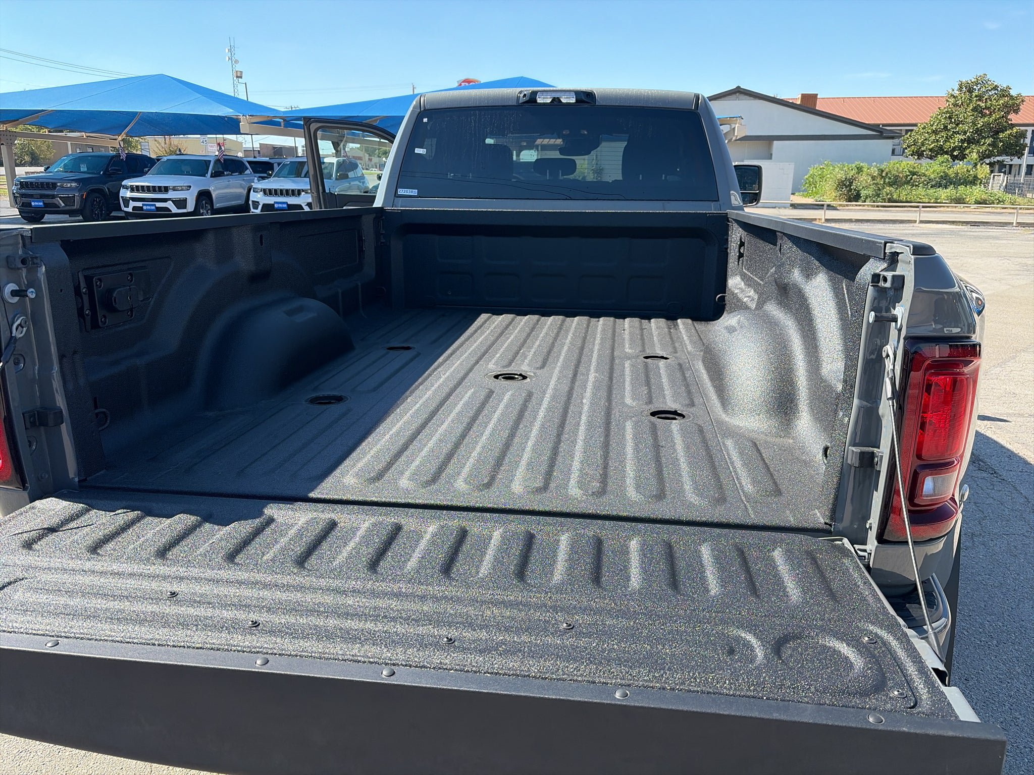 New 2027 RAM 3500 Lone Star AWD/4WD image 18