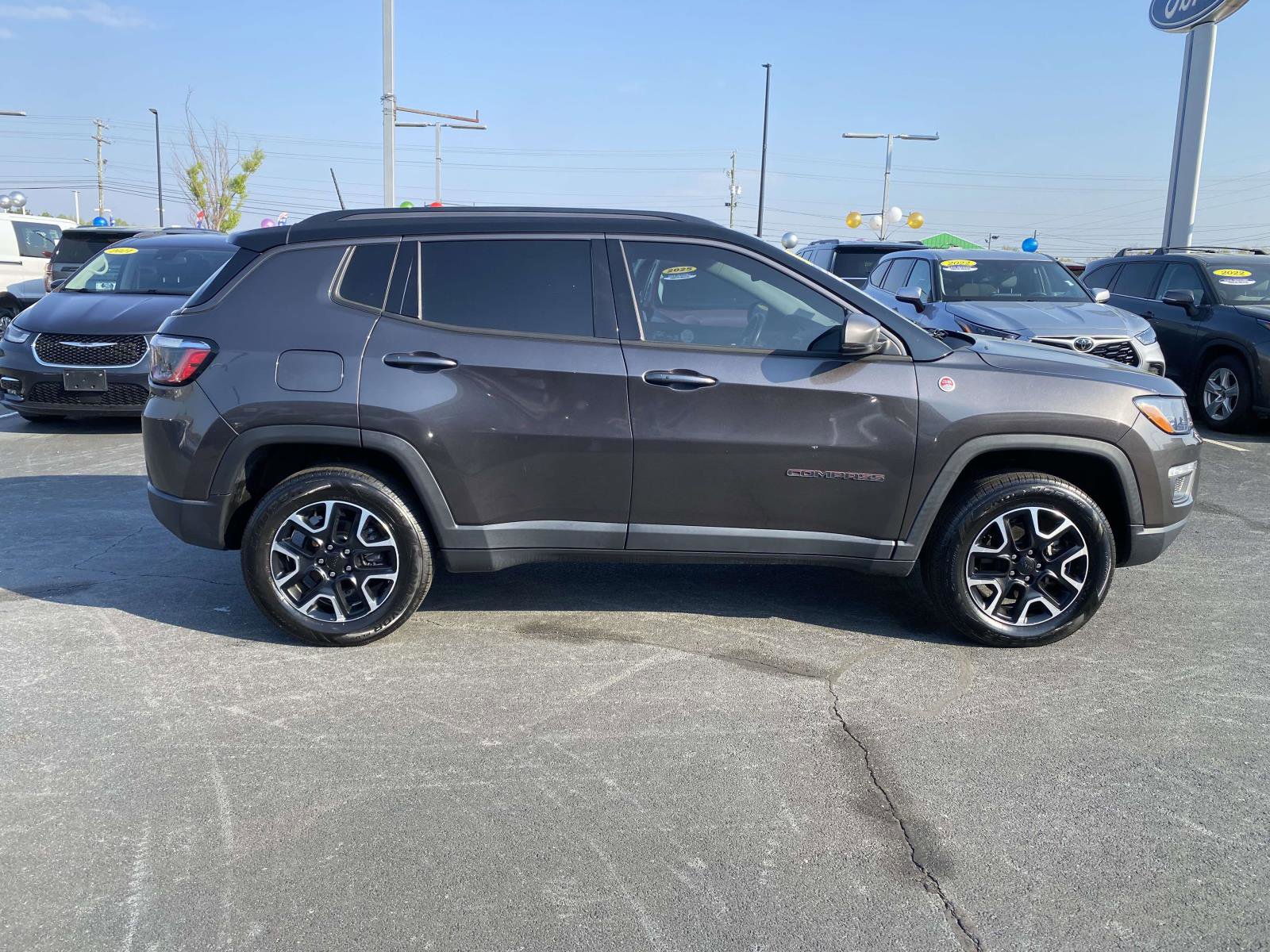 Used 2021 Jeep Compass Trailhawk image 8