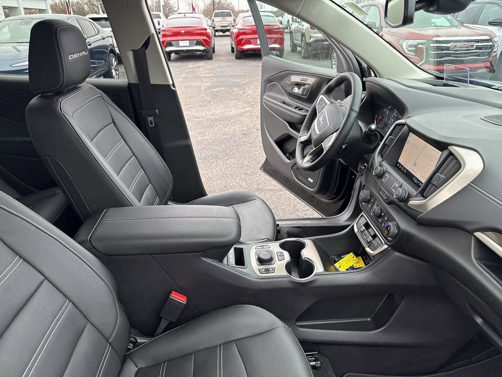 Certified 2024 GMC Terrain Denali w/ Black Diamond Edition image 35