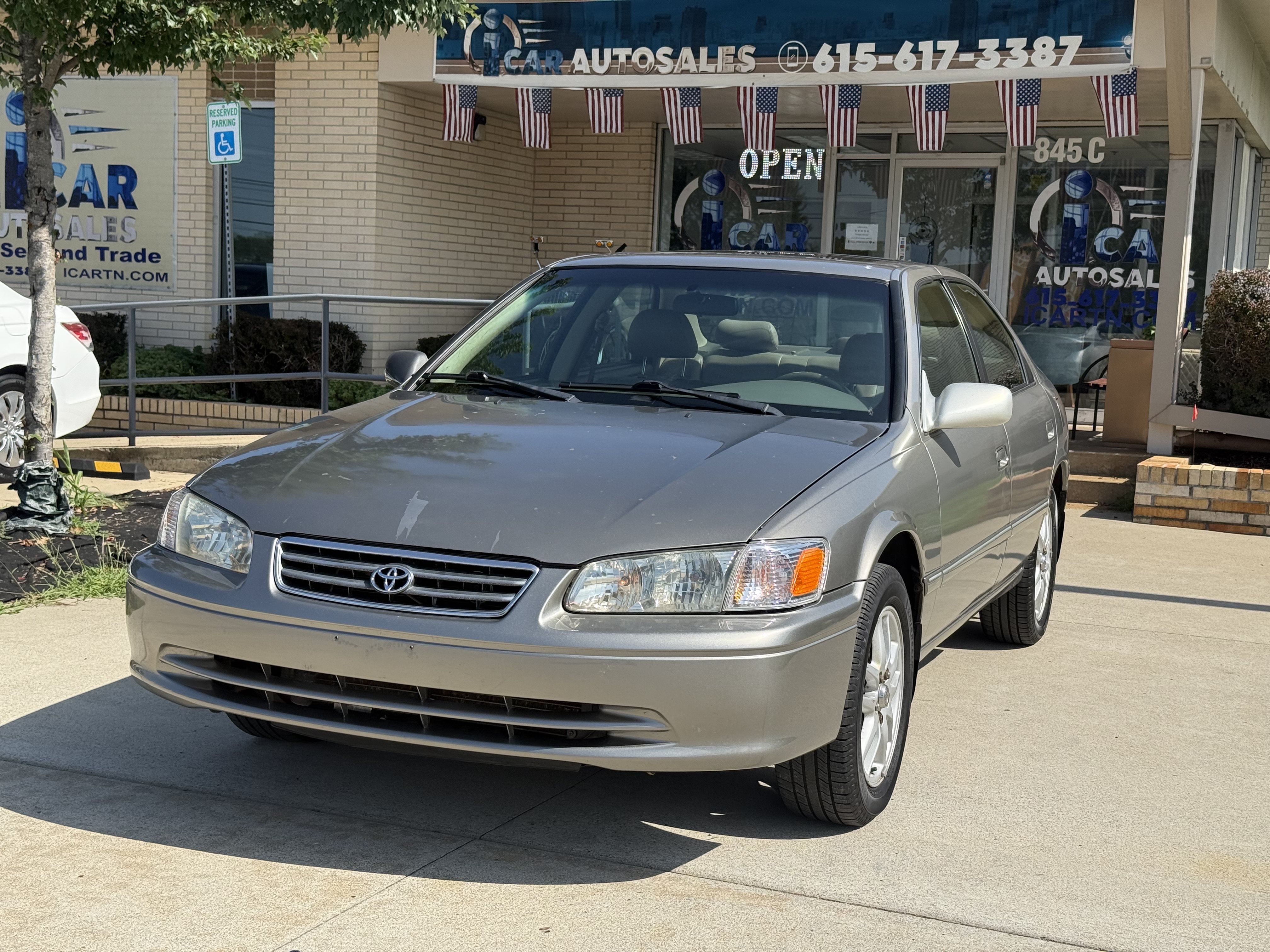 Used 2001 Toyota Camry XLE
